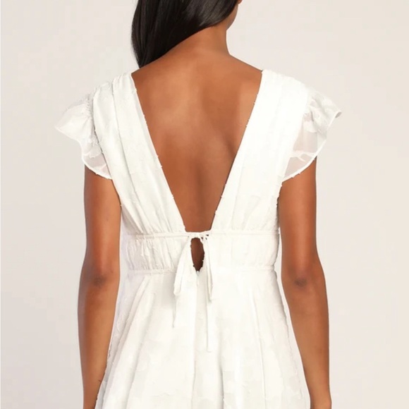 White Ruffled V-Neck Romper - Picture 4 of 4